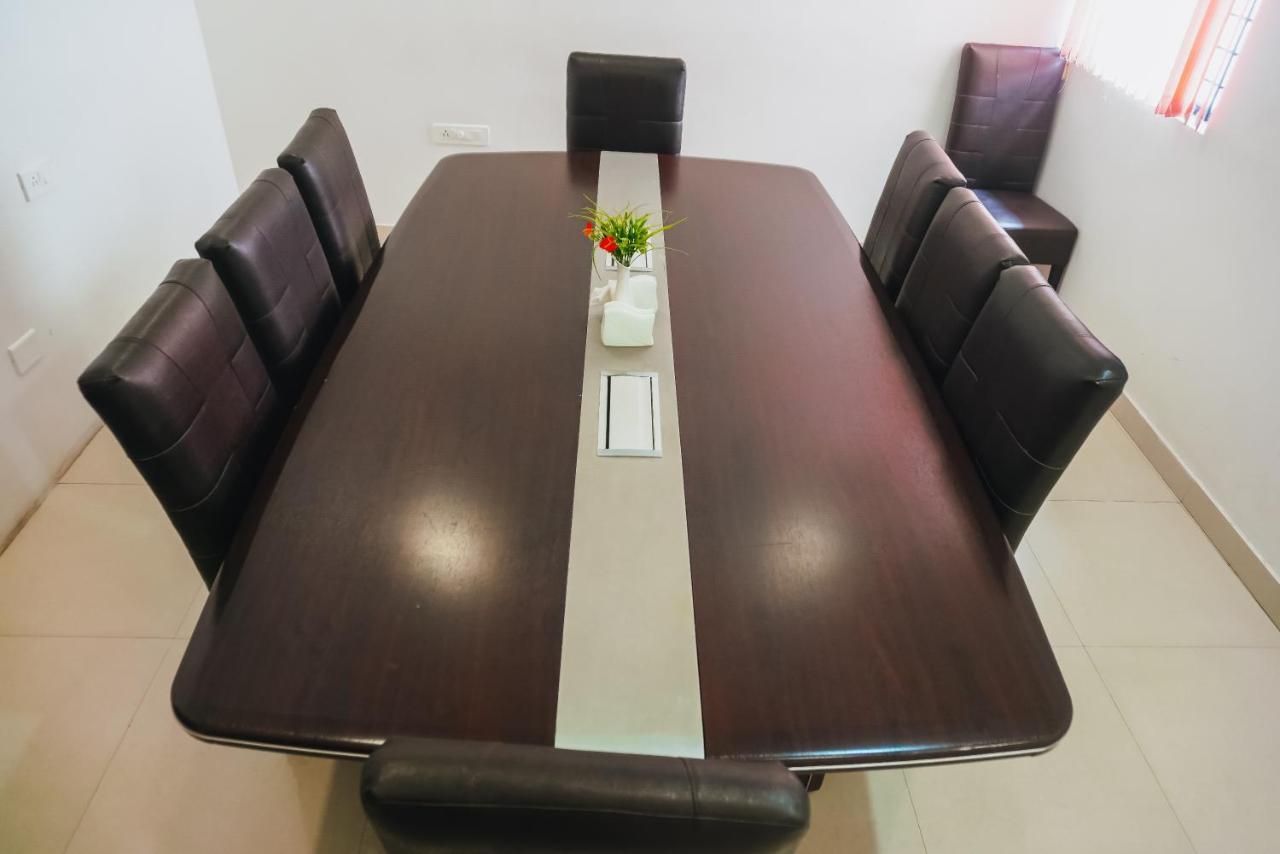 Chothys Park Hotel Thiruvananthapuram Esterno foto